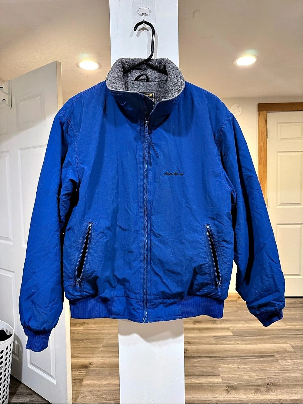 Vintage Eddie Bauer Windfoil Men's Nylon Windbreaker Blue & Gray Size small